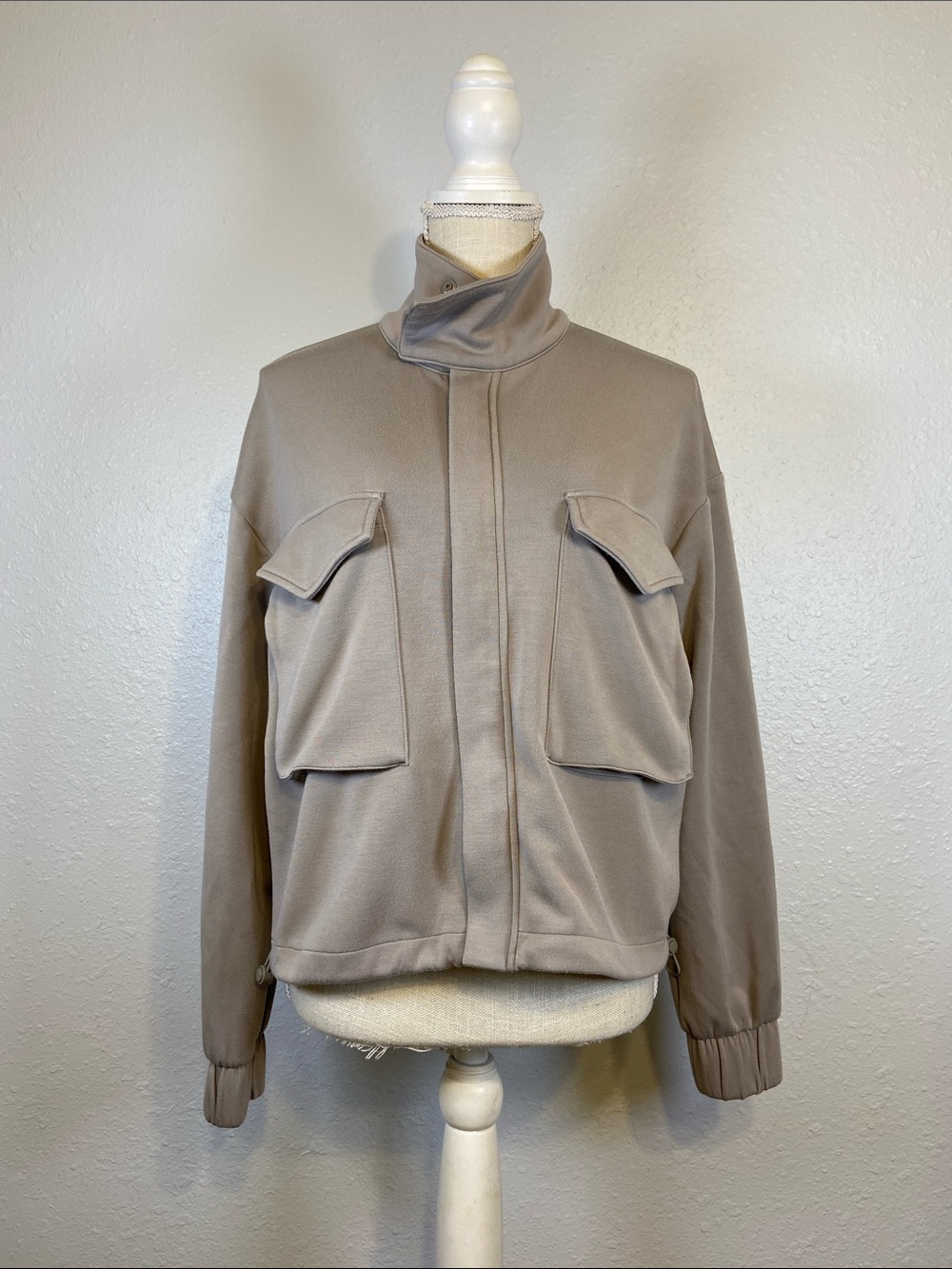 Yogalicious Beige Softlite Scuba Autumn Jacket Athleisure Lightweight Jacket SM